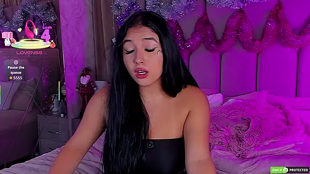 Snapshot of JennyFerguson chatting on 12/19/25, 07:21 JennyFerguson online show from 12/19/25, 07:21