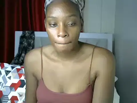 Snapshot of Queen_of_the_ring1 chatting on 12/02/24, 10:01 Queen of the ring1 online show from 12/02/24, 10:01