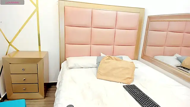 Mady-Edwards online show from 01/28/25, 04:08