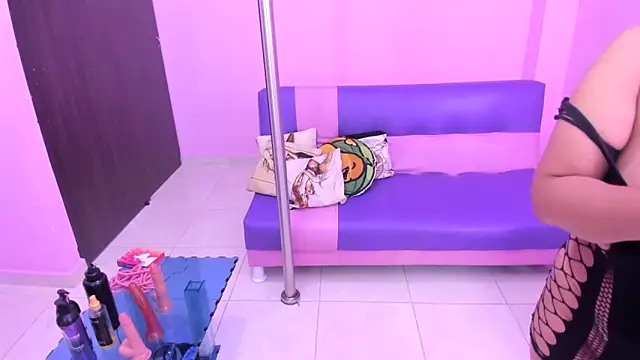 mature dirty squirt online show from 03/10/25, 12:48