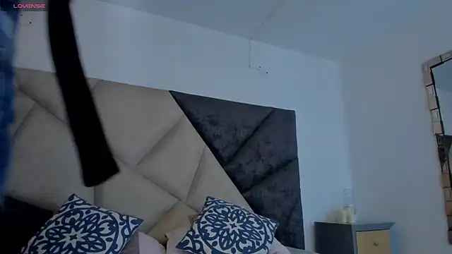 FaloonRoussel online show from 10/01/25, 06:14