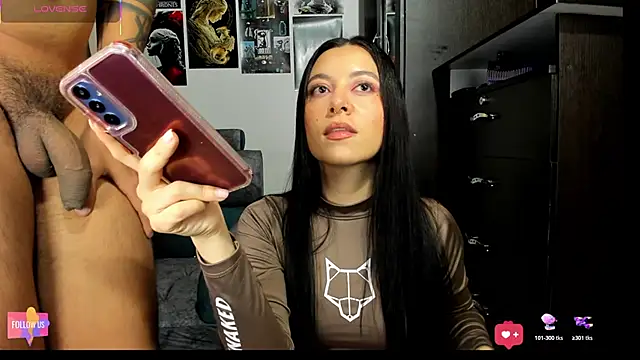 Snapshot of ethan_chloeee chatting on 03/01/26, 04:03 ethan chloeee online show from 03/01/26, 04:03