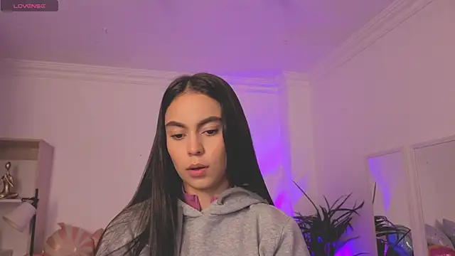 Aleejaa   online show from 06/24/26, 11:31