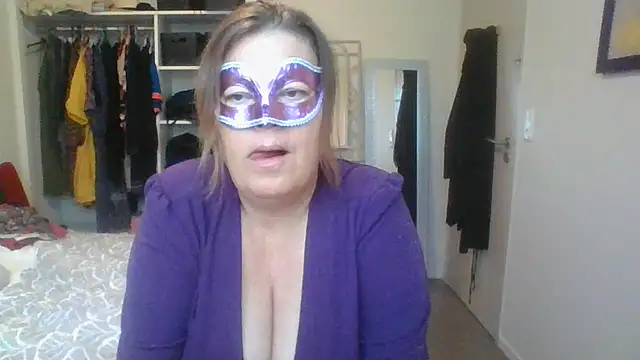 Snapshot of blueblush chatting on 12/03/24, 08:16 blueblush online show from 12/03/24, 08:16