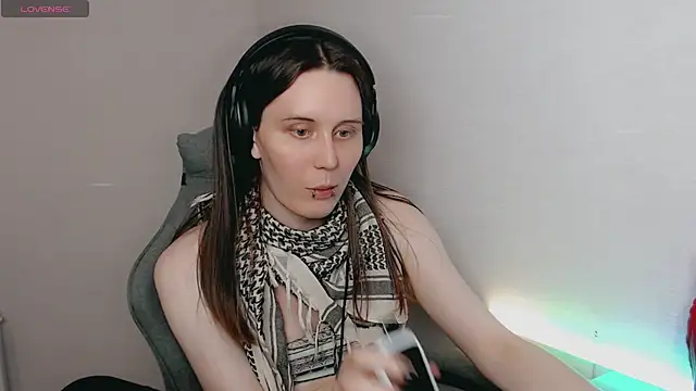 tracy cooper online show from 12/28/24, 04:51