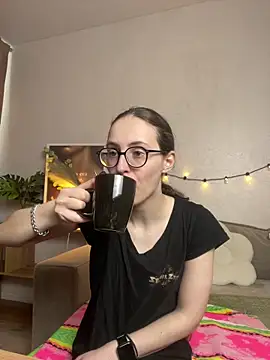 MartiniiSelenna online show from 04/25/26, 05:43