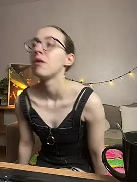 MartiniiSelenna online show from 04/28/26, 05:56