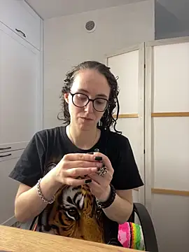 MartiniiSelenna online show from 06/18/26, 06:02