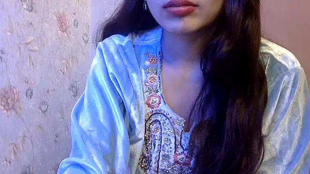 Snapshot of binisa_45 chatting on 12/19/24, 05:50 binisa 45 online show from 12/19/24, 05:50