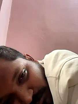 Snapshot of Yours_Teluguboii chatting on 10/26/25, 10:54 Yours Teluguboii online show from 10/26/25, 10:54