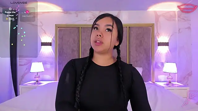 MarianaGarciaa   online show from 09/26/25, 07:18