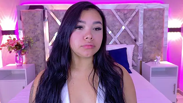 MarianaGarciaa   online show from 10/02/25, 07:21