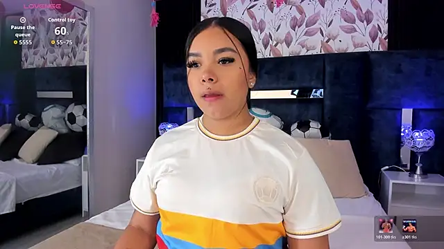 MarianaGarciaa   online show from 06/27/26, 06:24