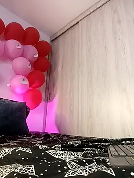 lovely kitt online show from 02/20/25, 05:23