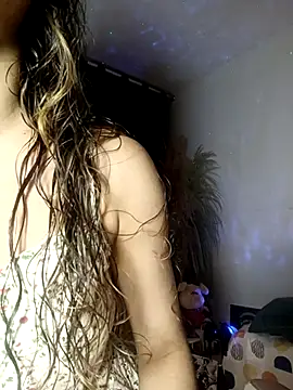 lovely kitt online show from 10/31/25, 01:39