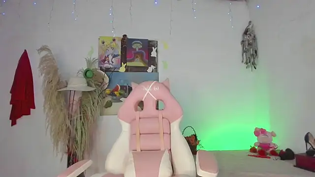 lovely kitt online show from 06/11/26, 02:44