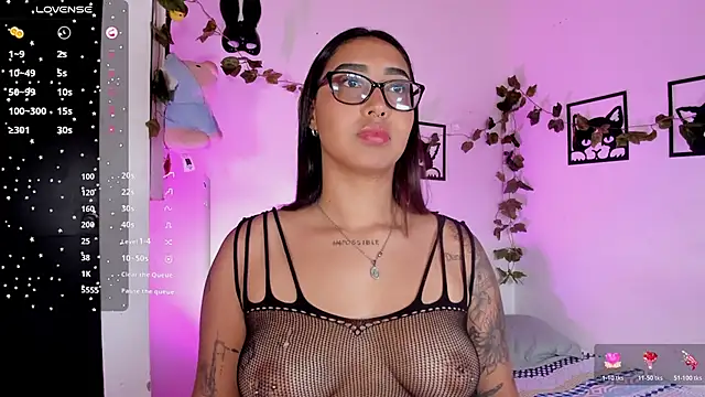 melanieecox online show from 12/14/25, 07:40