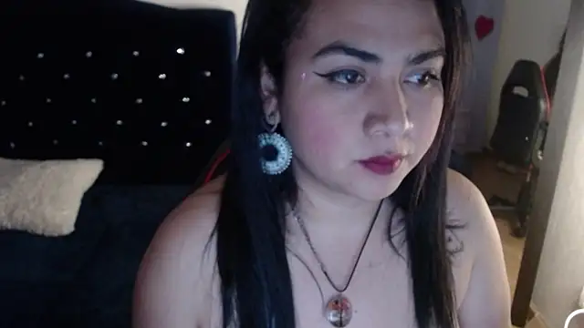 Snapshot of lucianaa_25 chatting on 12/09/24, 01:02 lucianaa 25 online show from 12/09/24, 01:02
