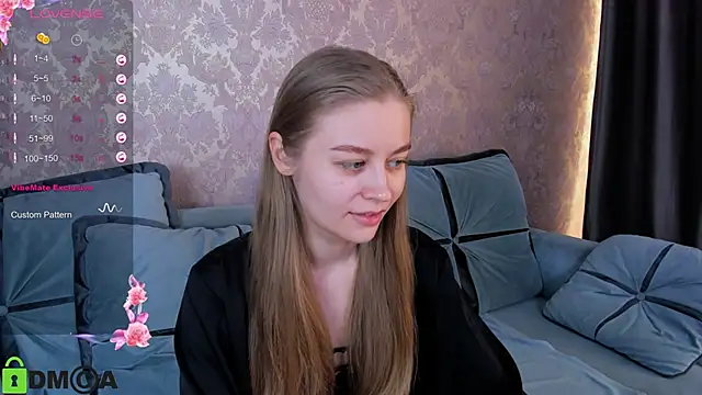 Polumna cute online show from 03/18/25, 12:14