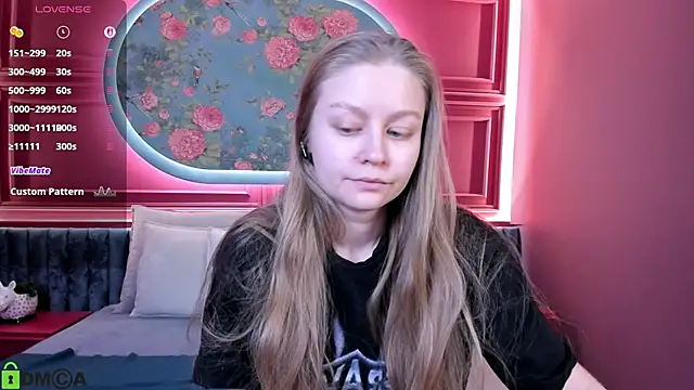 Snapshot of Polumna_cute chatting on 02/12/26, 01:50 Polumna cute online show from 02/12/26, 01:50