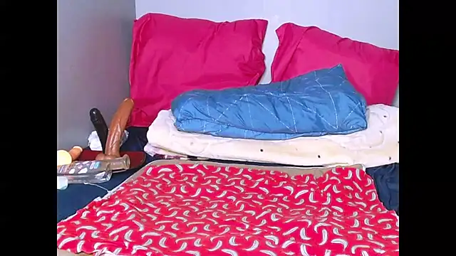 Snapshot of fatafricanqueen chatting on 10/17/25, 12:14 fatafricanqueen online show from 10/17/25, 12:14