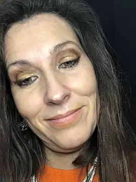 Lwhite1 online show from 01/05/25, 05:30