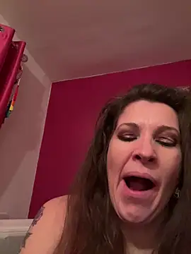 Lwhite1 online show from 01/24/25, 12:09