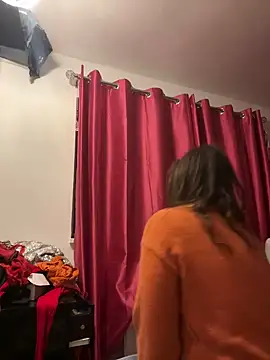 Lwhite1 online show from 03/03/25, 11:35