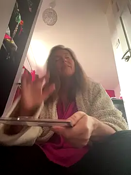 Lwhite1 online show from 09/26/25, 03:38