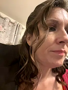 Lwhite1 online show from 11/28/25, 04:31