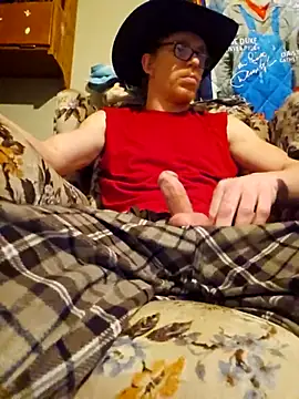 Snapshot of REDHAMMER_ chatting on 02/20/25, 12:41 REDHAMMER online show from 02/20/25, 12:41