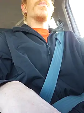 Snapshot of REDHAMMER_ chatting on 01/09/26, 09:05 REDHAMMER online show from 01/09/26, 09:05