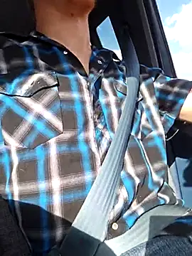 Snapshot of REDHAMMER_ chatting on 02/19/26, 09:11 REDHAMMER online show from 02/19/26, 09:11