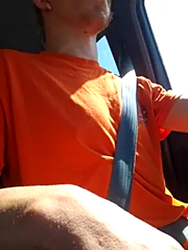 Snapshot of REDHAMMER_ chatting on 02/22/26, 06:50 REDHAMMER online show from 02/22/26, 06:50