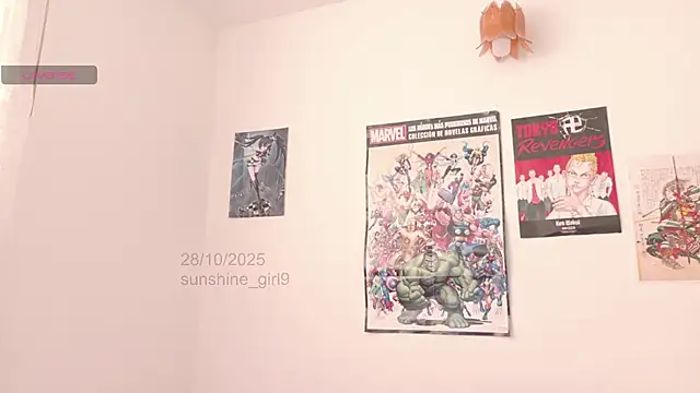 Snapshot of sunshine_girl9 chatting on 10/28/25, 05:59 sunshine girl9 online show from 10/28/25, 05:59