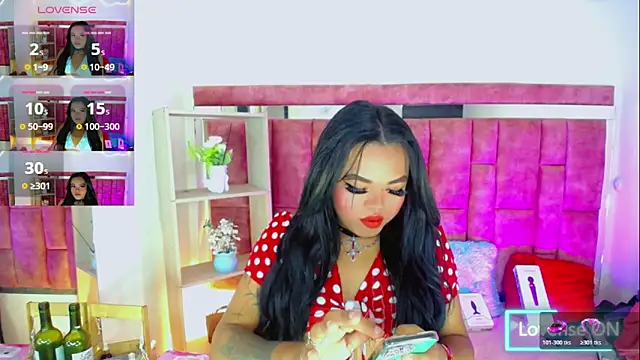 Snapshot of KayleighDreams_ chatting on 06/10/26, 03:29 KayleighDreams online show from 06/10/26, 03:29