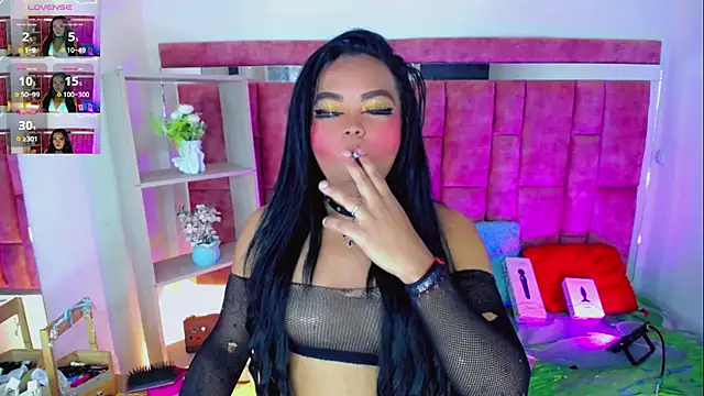 Snapshot of KayleighDreams_ chatting on 06/30/26, 04:02 KayleighDreams online show from 06/30/26, 04:02