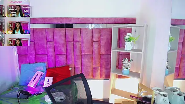 Snapshot of KayleighDreams_ chatting on 07/24/26, 03:59 KayleighDreams online show from 07/24/26, 03:59