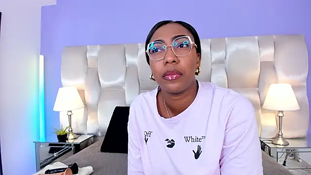 dirtyvictoria online show from 10/13/25, 12:49