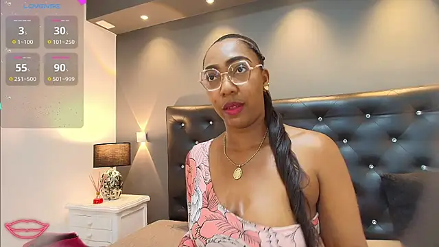 Snapshot of dirtyvictoria chatting on 12/20/25, 12:56 dirtyvictoria online show from 12/20/25, 12:56