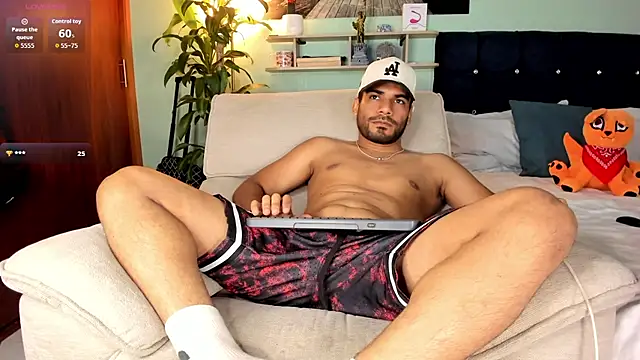 Neganhot  online show from 05/09/26, 12:05