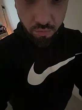 HairyArab90 online show from 02/12/26, 02:34