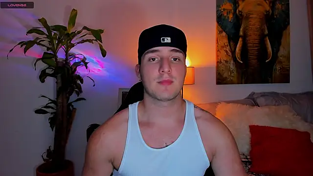 liam oficial02 online show from 03/18/25, 02:25