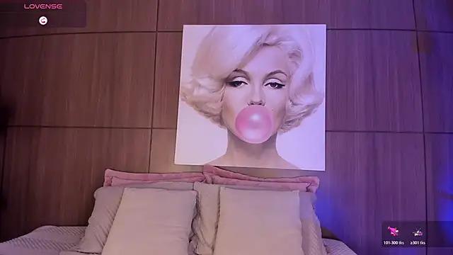 Snapshot of AgattaDuque chatting on 11/08/25, 10:41 AgattaDuque online show from 11/08/25, 10:41