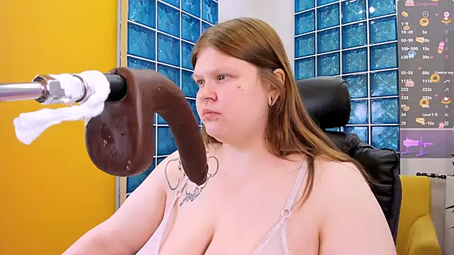 AuroraDemoni online show from 03/08/25, 06:54