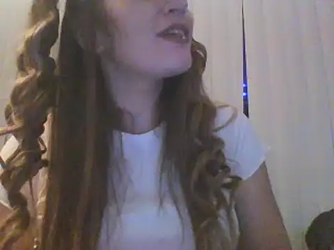 Snapshot of halobabe7620 chatting on 12/30/24, 11:15 halobabe7620 online show from 12/30/24, 11:15