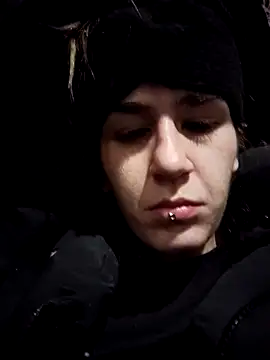 Snapshot of halobabe7620 chatting on 01/10/25, 12:04 halobabe7620 online show from 01/10/25, 12:04