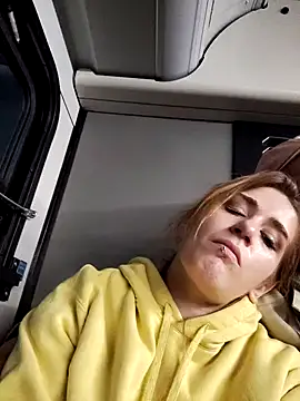 Snapshot of halobabe7620 chatting on 01/31/25, 04:25 halobabe7620 online show from 01/31/25, 04:25