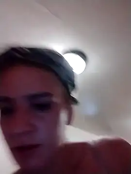 Snapshot of halobabe7620 chatting on 09/22/25, 04:58 halobabe7620 online show from 09/22/25, 04:58