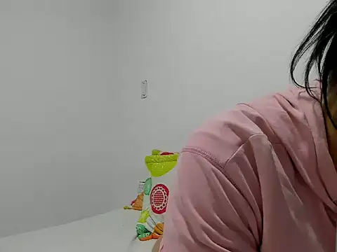 SamanthaBeke online show from 04/28/26, 02:27